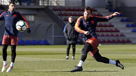 Lionel Messi Training Video Shows His Effortless Ability