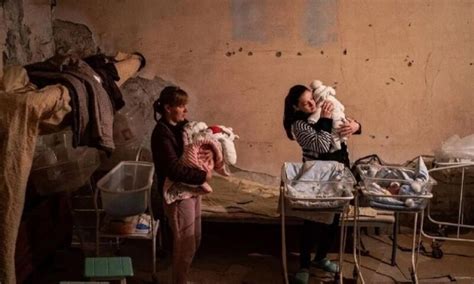 Vítimas Da Guerra Crianças Lutam Pela Sobrevivência Em Hospital Em Zaporizhzhya