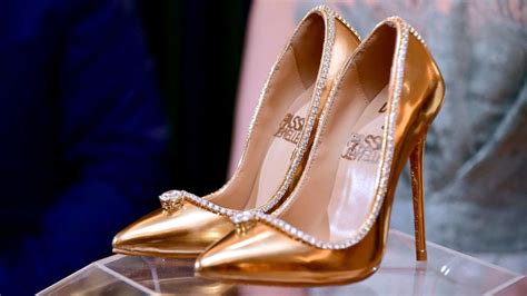 VIDÉO:Cette paire de chaussures la plus chère du monde coûte 17 millions