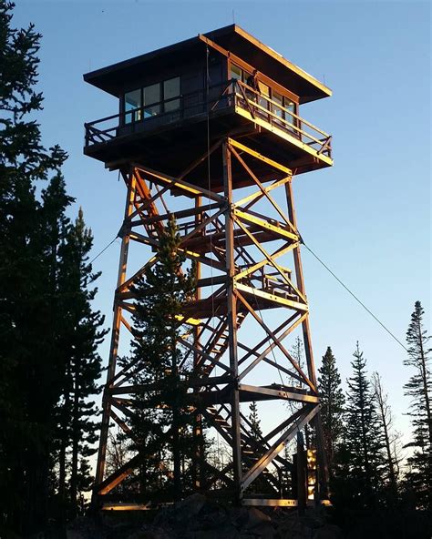 9 Amazing Fire Towers You Can Rent For Your Next Vacation Starting At