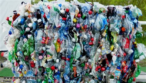 Inovasi Ramah Lingkungan Ubah Sampah Plastik Jadi Kertas Berita