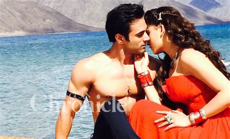 Pulkit And Urvashi Rautela Share Their First Kiss In Sanam Re