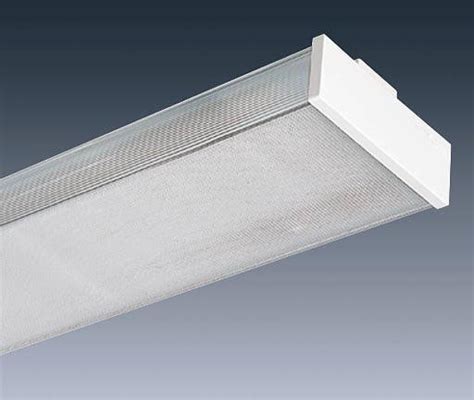 2ft Fluorescent Light With Diffuser