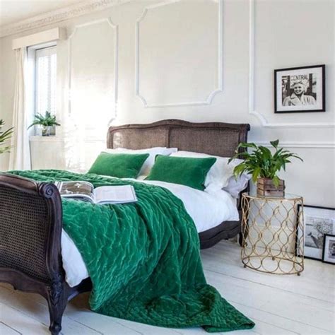 15 Cozy Bedroom Design Ideas With Green Color Schemes Green Master Bedroom Bedroom Green