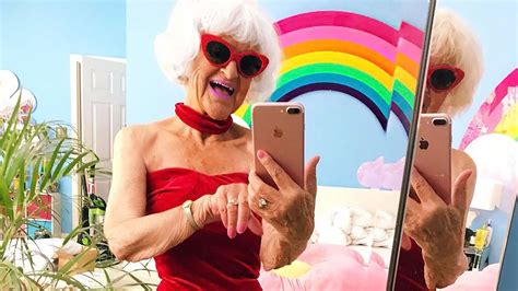 baddie winkle la abuelita con ‘más estilo en las redes sociales
