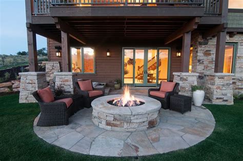 Check spelling or type a new query. Best Outdoor Fire Pit Ideas to Have the Ultimate Backyard ...