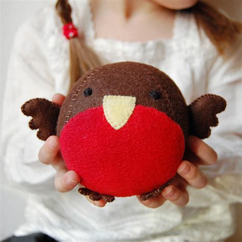 Make Your Own Robin Craft Kit By Clara And Macy
