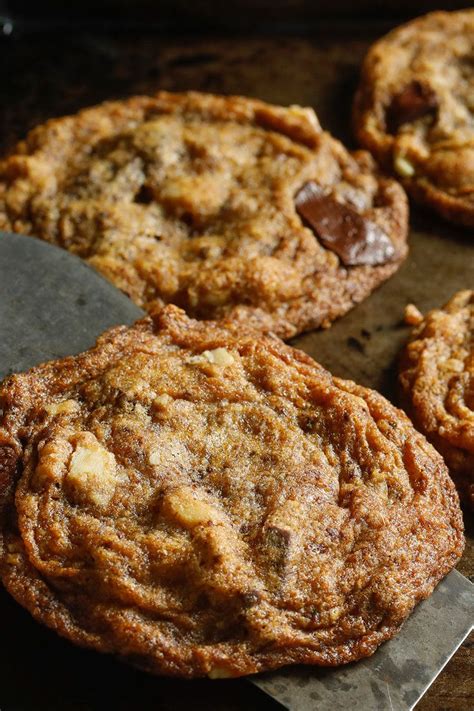 It's perfect even for people who aren't the best of bakers. Flat-and-Chewy Chocolate-Chip Cookies | Recipe | Chewy chocolate chip cookies, Yummy cookies ...