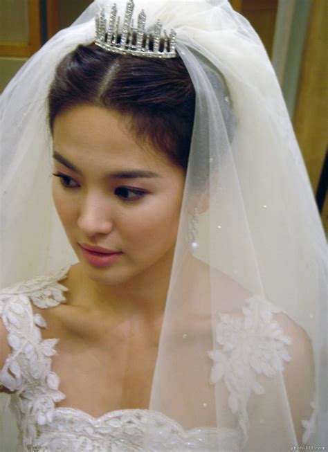 Anyway,hye kyo is older enough to make her decision in life. SulfiaNisty: Foto-Foto Song Hye-kyo