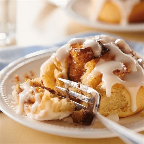 Pillsbury Flaky Grands Cinnamon Rolls With Cinnabon Cinnamon And