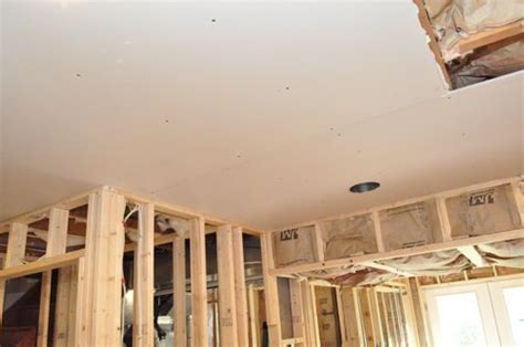 Installing drywall on the ceiling when working alone is as simple as following these steps.let me share my experience with you so you can do it yourself. How to Install Drywall (with 75+ pics): Hanging, Taping ...