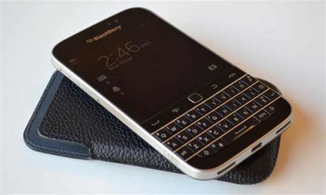 Blackberry Classic Review The Phone Diehards Have Been Waiting For Blackberry Corporation