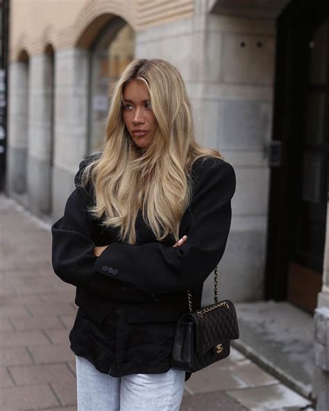 Lovisa Barkman On Instagram “hey Monday🖤” Blonde Hair Looks Hair