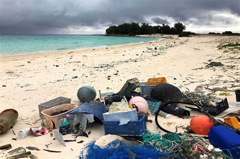 1 To 2 Million Tons Of Us Plastic Trash Go Astray Study Finds