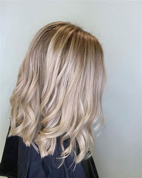 Best Champagne Blonde Hair Color Ideas For Every Skin Tone Siznews