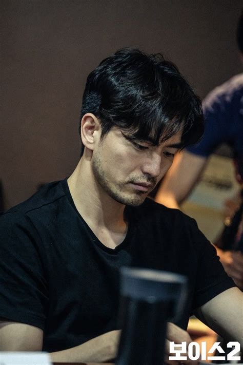 Ugh there are a lot of really good kdramas coming out but a lot (???) of them are really graphic (and. Kdrama The Voice 2 Script Reading | Lee jin wook, Korean ...