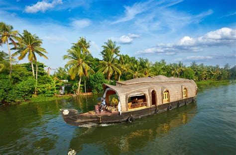 Why Foreigners Love Alleppey Backwater Lagoon Resorts In Kerala