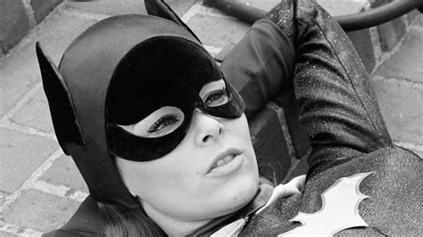 Yvonne Craig Dead ‘batgirl Actress Dies Aged 78 Huffpost Uk