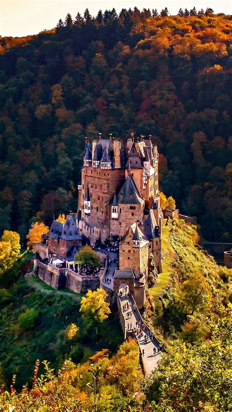 1080x1920 Bosques Otoño Montañas Castillo Alemania Burg Eltz Naturaleza