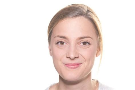 Bára poláková představila novou verzi nafrněné. BARBORA POLÁKOVÁ - DEBUT FILMS JURY - 61st ZLIN FILM ...