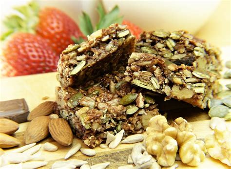 13 Healthy Snacks for Work You Can Keep at Your Desk