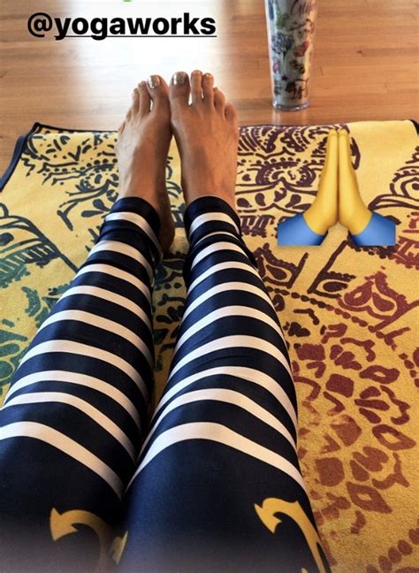 She currently works as an anchor and reporter for ktla channel 5 in los angeles. Courtney Friel Feet - Courtney Friel Frielmylook Matching ...