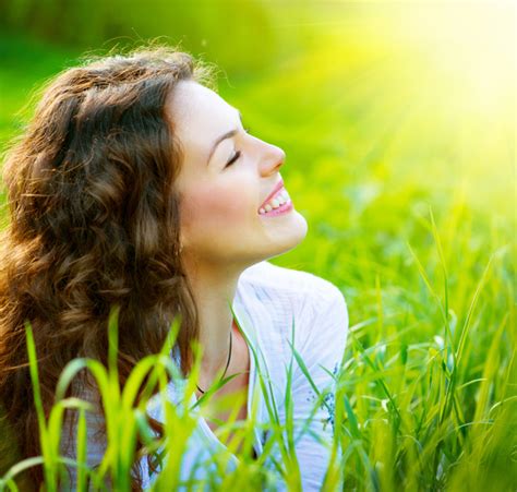Enjoy The Fresh Air Of The Woman Hd Picture Free Download