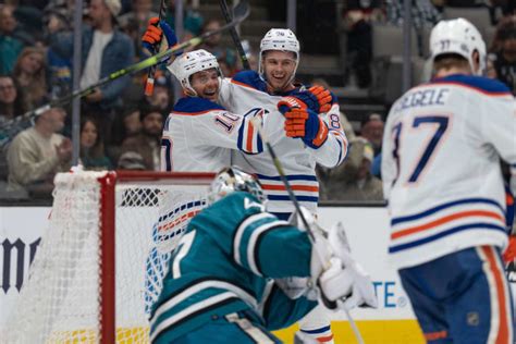 Oilers Derek Ryan Re Signed For 2 Years The Hockey News Edmonton Oilers News Analysis And More