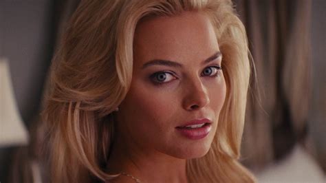 Comment Margot Robbie Est Passée De Sex Symbol à Future Oscarisée Vogue France