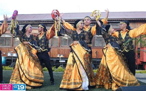 Primer Festival Internacional De Guayaberas Cerró Con Gala Cultural Pasarela Y Gastronomía