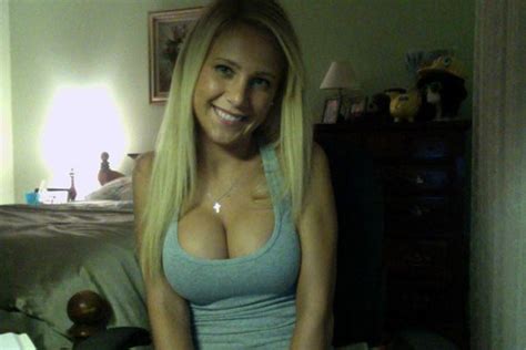 Flat Chested Amateur Teen Porn Pictures