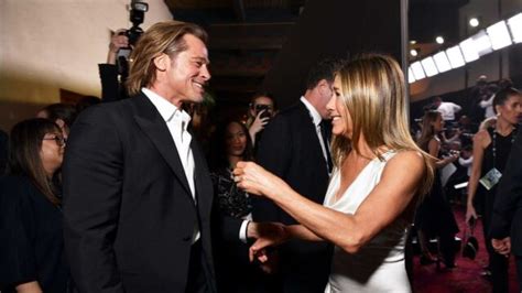 Jennifer Aniston Still Wears The Engagement Ring She Got From Brad Pitt
