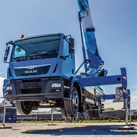 Palfinger has for many years been among the leading international manufacturers of innovative, reliable and efficient hydraulic lifting solutions in the. Palfinger P370KS kopen - Autohoogwerker 37 meter - Collé ...