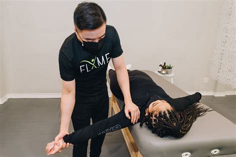 fascial stretch therapy fst in toronto flxme stretch therapy