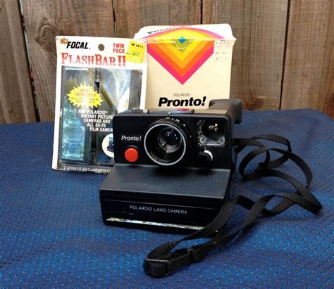 Vintage 1976 Polaroid Pronto Land Camera Excellent
