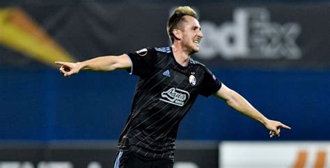 He is now 29 years old. Pogledajte dva gola Hajrovića u visokoj pobjedi Dinama protiv Fenerbahcea (VIDEO) | Tuzlanski.ba