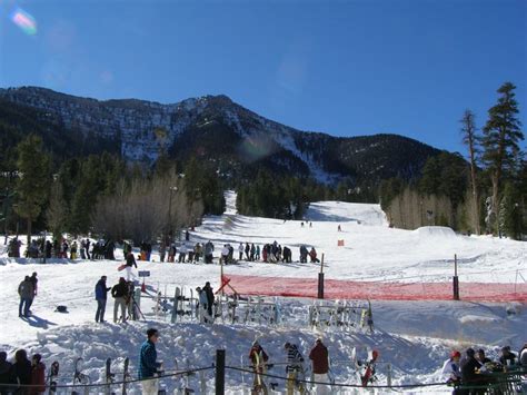 Las Vegas Ski And Snowboard Resort Celebrates A Successful Opening