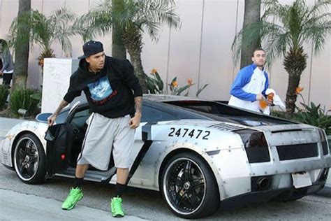 Chris Brown 6 Bizarre Paint Jobs That He Did On His Cars Photos