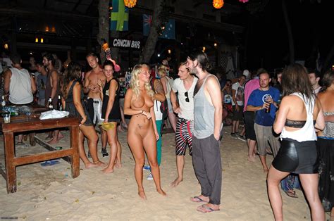 Beach Clubs Nude In Public