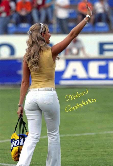 free download ines sainz new pictures [442x648] for your desktop mobile and tablet explore 73