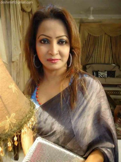 bangladeshi woman aunty in saree saree styles saree