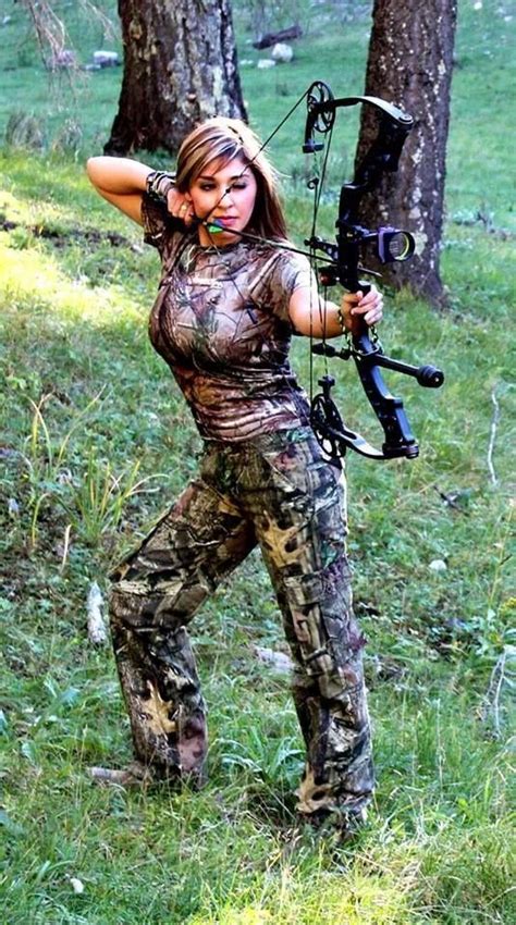 Hot With Guns Bow Hunting Women Archery Girl