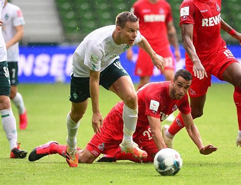 V., bekannt als sv werder bremen oder einfach nur werder bremen oder sv werder, ist mit 40.376 mitgliedern der größte sportverein aus der freien hansestadt bremen und der zwölftgrößte deutschlands. Six-goal Werder Bremen Avoid Automatic Relegation