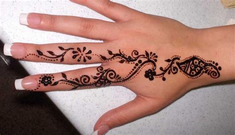 Download now henna bunga mawar simple dan mudah. 52 Gambar Henna Yang Mudah Tapi Bagus Terupdate | Tuttohenna