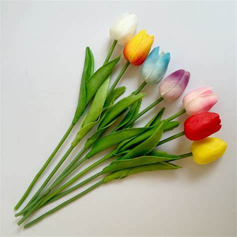 30 galeri gambar bunga kartun unik bunga matahari sumber www.pinterest.com. Paling Bagus 26+ Gambar Kartun Bunga Tulip Hitam Putih ...