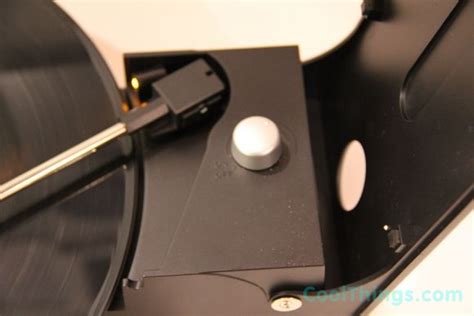 Ion Lp 2 Go Is An Ultra Portable Usb Turntable Vinyl Record Player