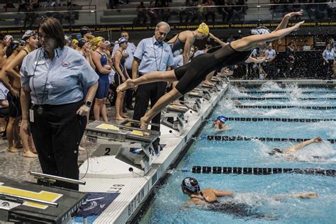 Photos Usa Swimming Junior Nationals Day The Daily Iowan