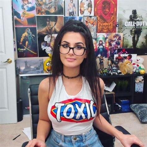 Sssniperwolf Nude Pictures Show Off Her Dashing Diva Like Looks