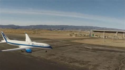 Rc Boeing 787 Dreamliner Flybys Landings And Take Off Edits Youtube