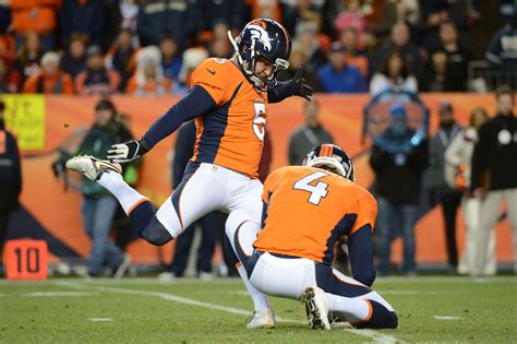 Broncos Matt Prater Breaks Nfl Record For Longest Field Goal With 64